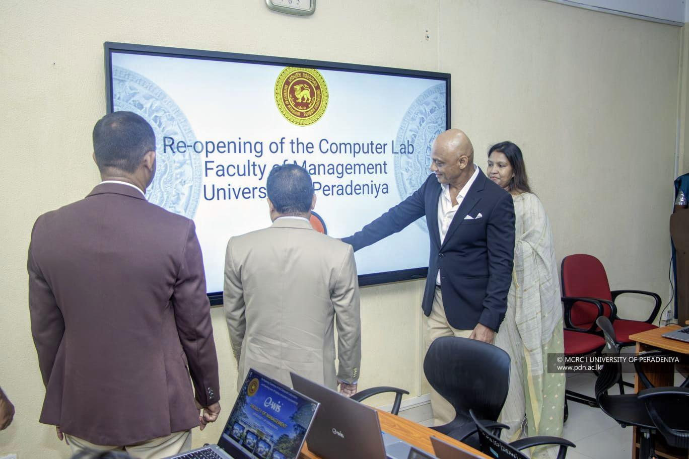 Donation Of comoros to the University