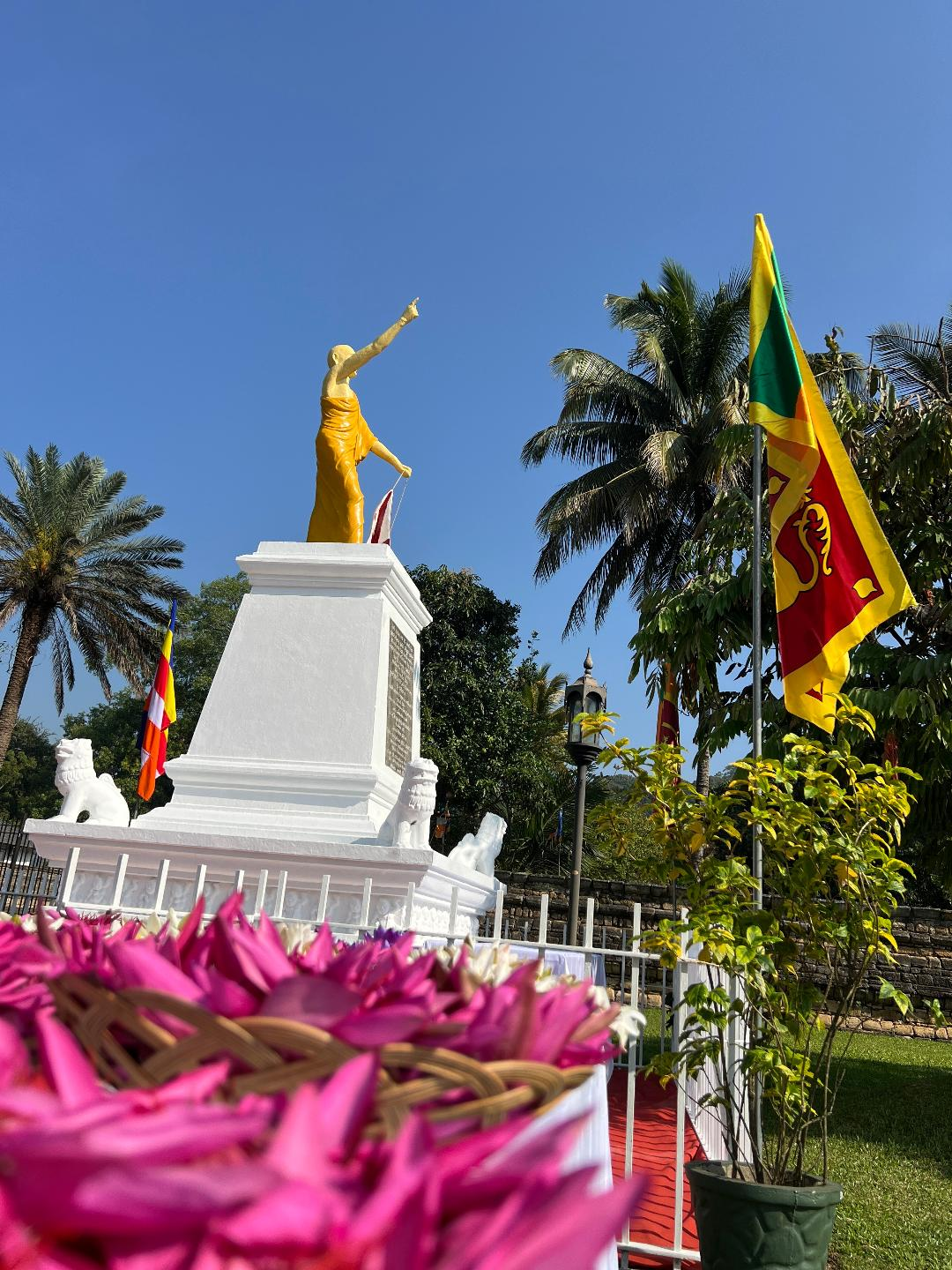 Anu Nayake of Asgir Maha Viahre Venerable Waiyapola Sumanala Thera